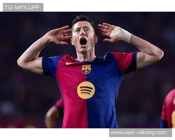 莱万与巴萨续约可能性依然存在俱乐部尚未急于做出决定